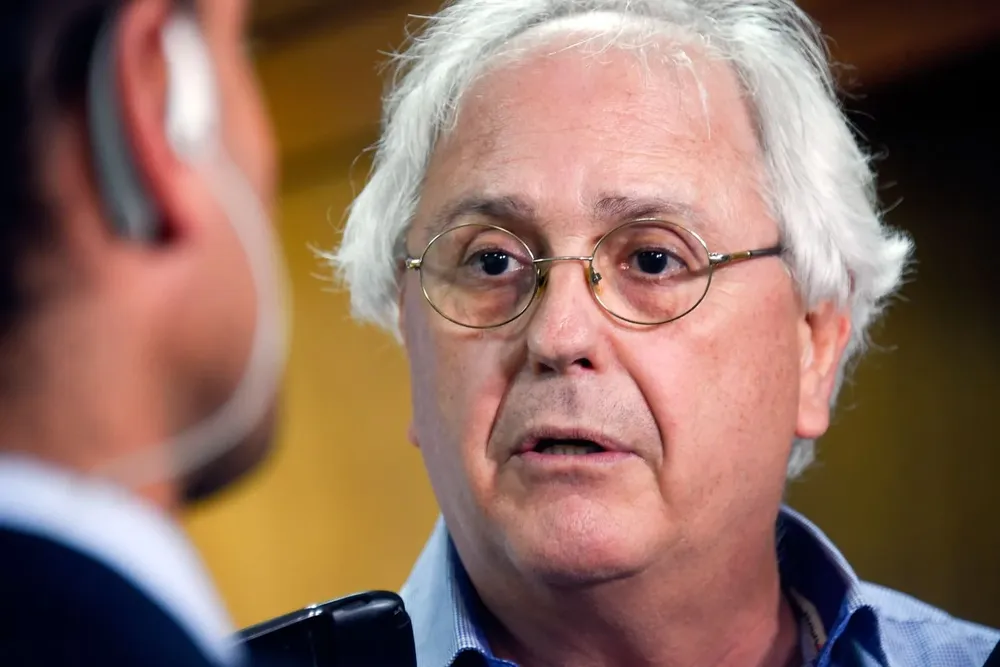 Rodolfo Saldain presentó un documento con propuestas a los profesionales.