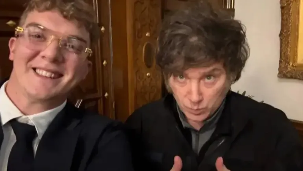 El 14 de febrero, luego del tuit de Milei promocionando la criptomoneda, el precio de $LIBRA subió abruptamente y se desplomó minutos después.&nbsp;