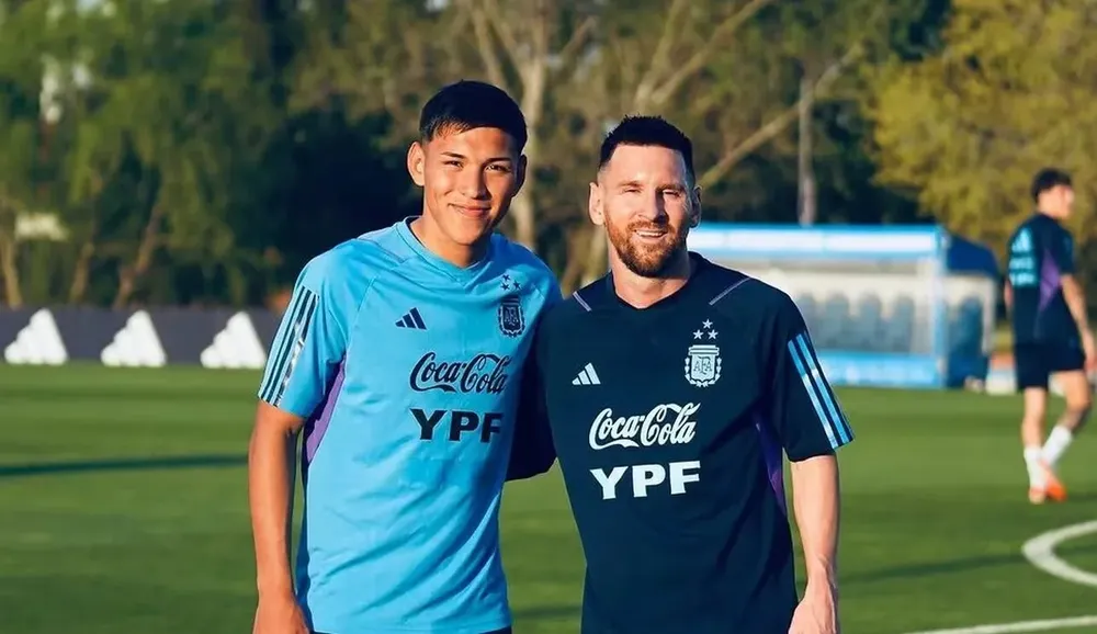 Ulises Giménez jugó en el último Mundial Sub-17 que se disputó en Indonesia con la Selección argentina y fue sparring de la Mayor