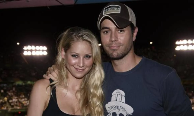 Enrique Iglesias y Anna Kournikova. (EFE)