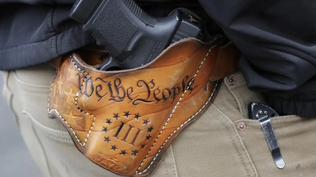 Florida revoca la prohibición de portar armas a la vista: cómo funcionará la medida en escuelas, bares y edificios