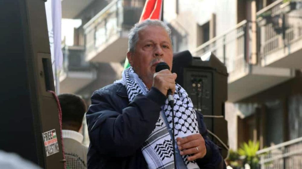 Mohammad Hannoun, presidente de la Asociaci&oacute;n Palestina de Italia, en la marcha pro-Palestina en Mil&aacute;n, el 18 de octubre de 2025.