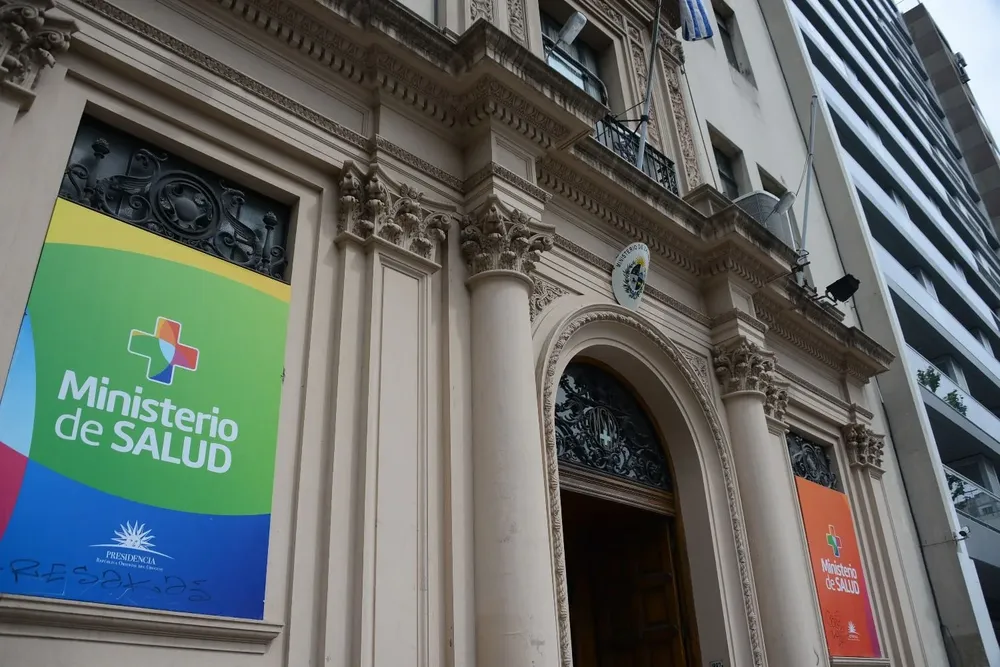 El ministerio reportó llamados que piden a los usuarios brindan datos personales y solicitó realizar denuncias ante estos casos