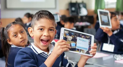ProFuturo y Air Europa se alían para llevar educación de calidad a los rincones más vulnerables de América Latina