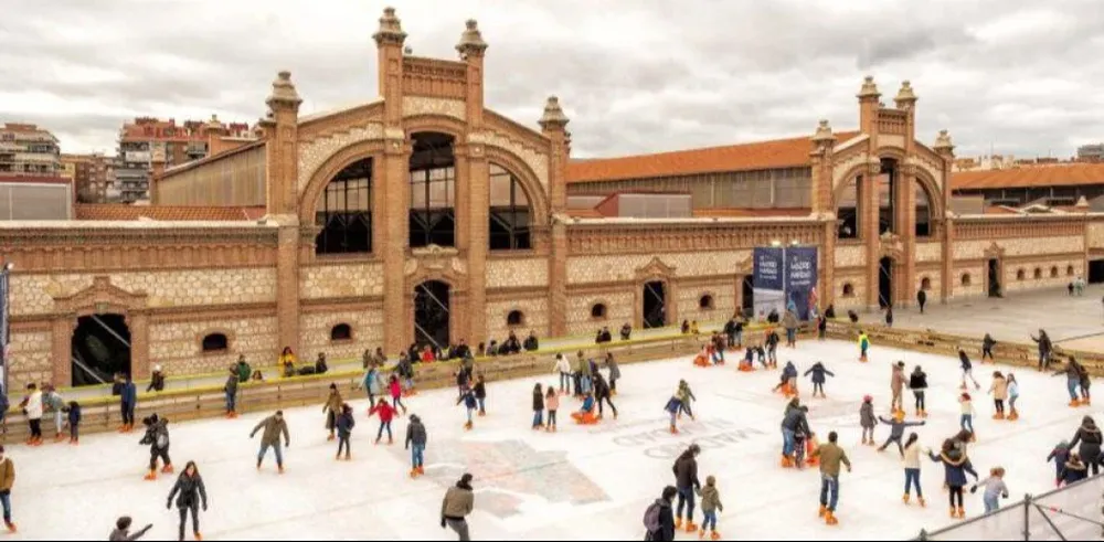 La pista de hielo en el Matadero de Madrid