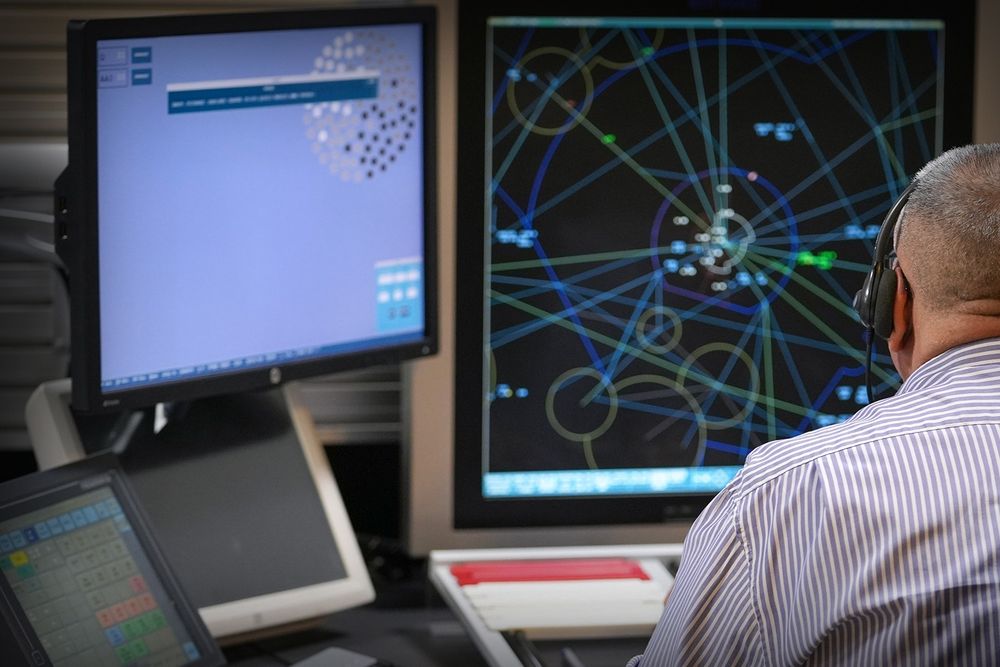 Centro de control de la Empresa Argentina de Navegación Aérea (EANA)