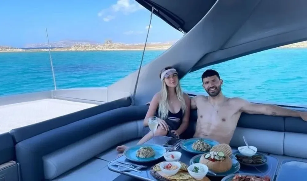 El Kun de vacaciones con Sofía