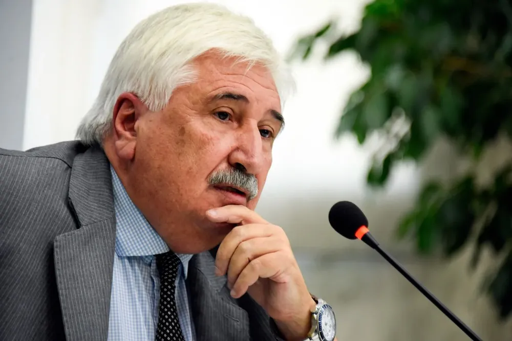 Juan Gómez, fiscal de Corte, le ofreció un equipo de fiscales a Sabrina Flores