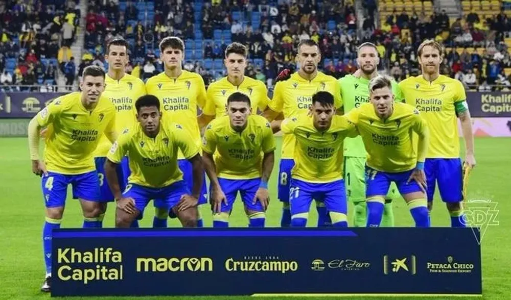 Brian Ocampo en la formación del Cádiz