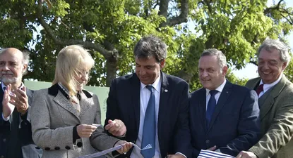 Mieres, Cosse, Valdés, Delgado y Mattos en el acto inaugural de la Expo Melilla.
