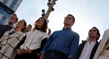 Alberto Núñez Feijóo e Isabel Díaz Ayuso encabezan la protesta en Madrid.