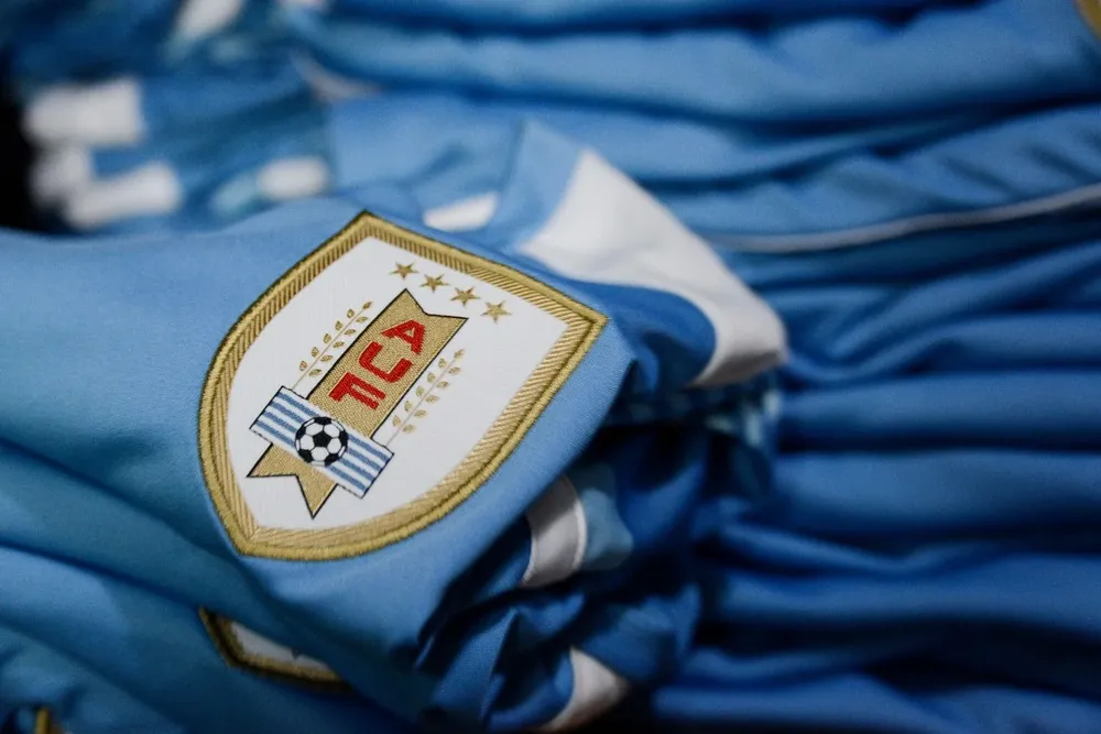 Las cuatro estrellas encima del escudo de la AUF