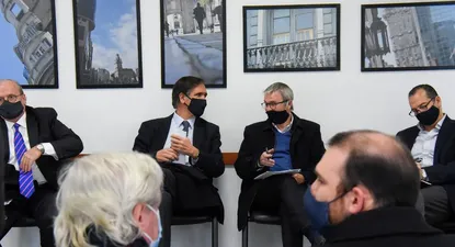 El principal tema a tratar en las negociaciones será el empleo.