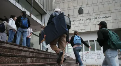 Ministerio del Interior incrementará patrullajes en el entorno de los liceos