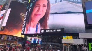 El video de María Corina Machado que impactó Times Square y generó emoción entre los presentes