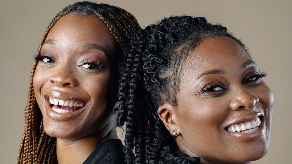 Astrid Madimba y Chinny Ukata.