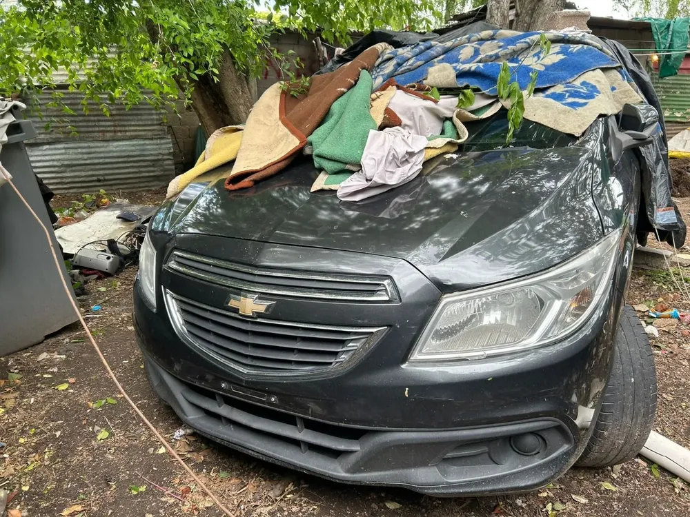 Autos encontrados en la casa de un hombre detenido en el Prado