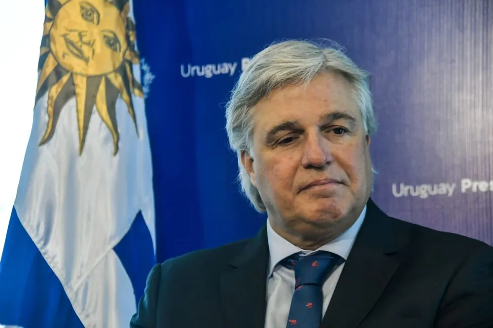 El canciller había participado en la primera jornada de la cumbre, que se celebró el lunes