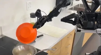 la universidad de stanford presento un robot que puede cocinar: asi funciona