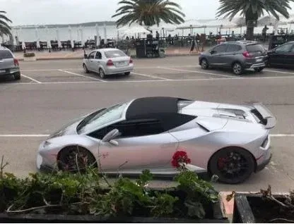 El auto Lamborghini que manejaba Aguiar