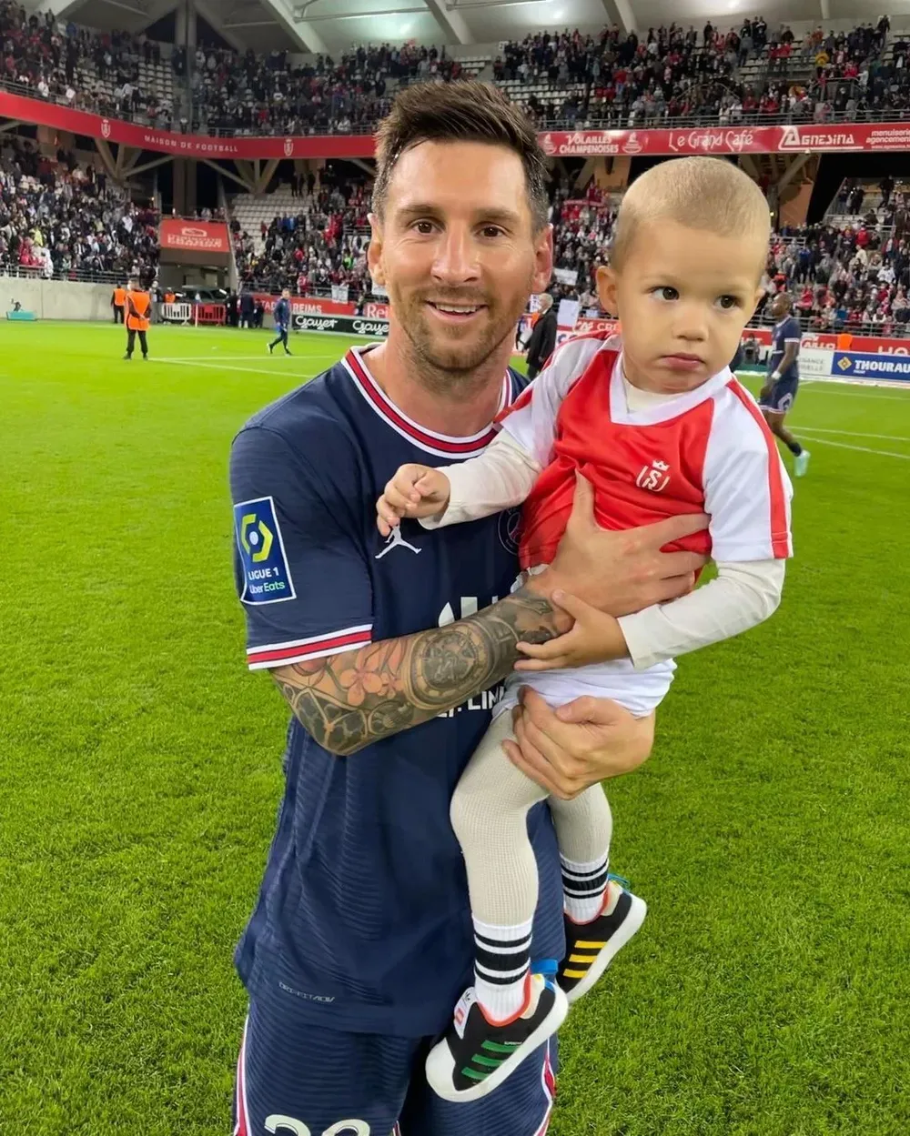 La foto de Messi con el hijo del arquero de Reims