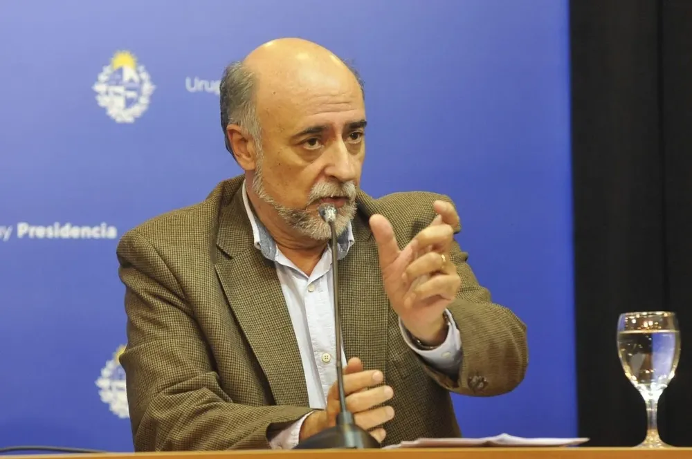 El ministro de Trabajo, Pablo Mieres, durante la conferencia de este viernes