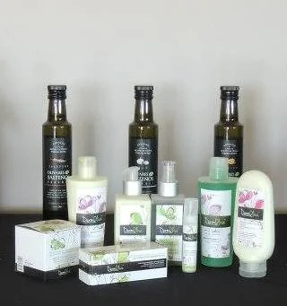 Productos cosméticos en base a aceite de oliva de Olivares Salteños