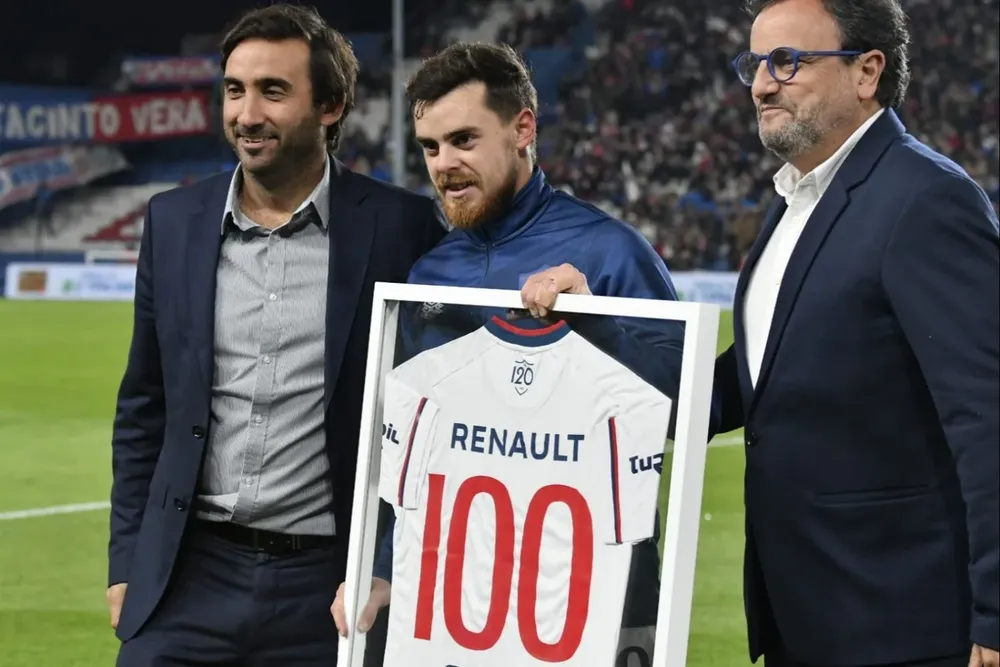 Nacional homenajeó antes del partido a su extremo Alfonso Trezza