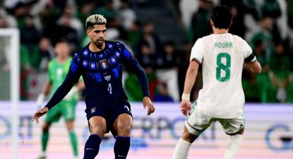 Ronald Araujo en el partido contra Argelia