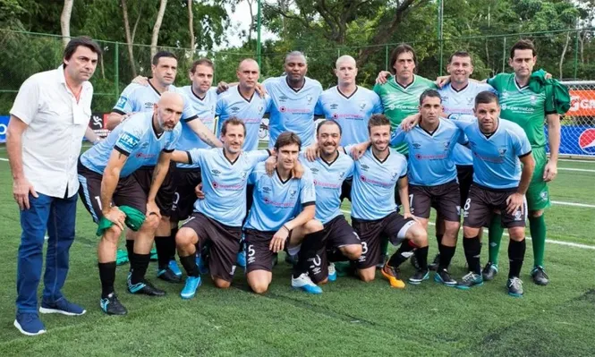 Con goles de Pacheco, Recoba y Zalayeta, Uruguay le ganó a Costa Rica