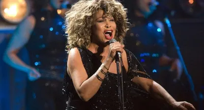 Tina Turner hizo un acto de valentía cuando, en 1981, contó su historia de maltrato.