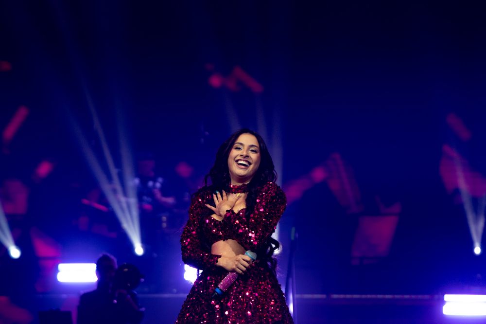 Luana en el Antel Arena. Icónica.