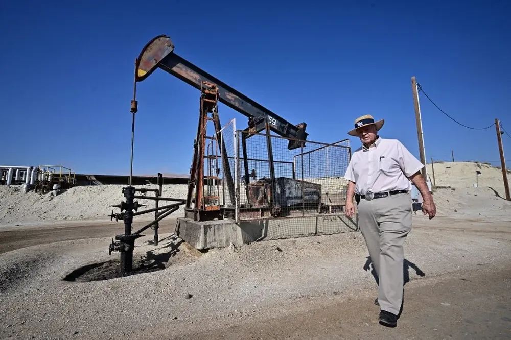 Nuestro pueblo prácticamente se ha cerrado, es casi un pueblo fantasma, dice Fred Holmes, uno de sus habitantes.