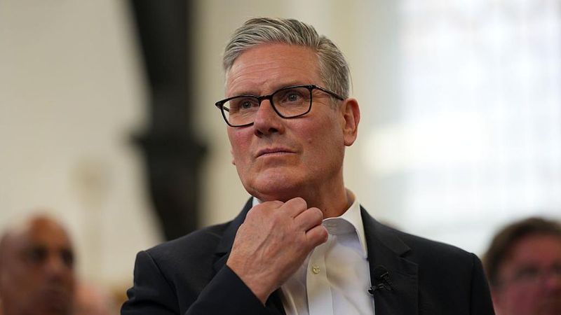 La crisis en el Partido Laborista que pone en riesgo el puesto de Starmer como primer ministro de Reino Unido