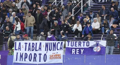 Los hinchas de Defensor Sporting se fueron muy molestos con el arbitraje