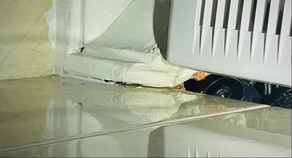 Detenido el dueño de un bar de Elche por instalar una cámara oculta en el baño.