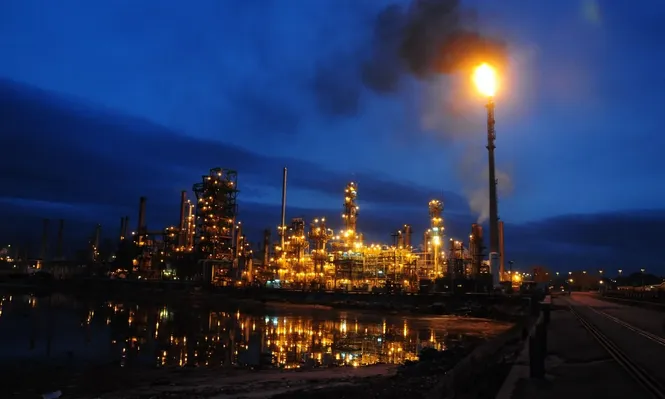 Refinería de La Teja.