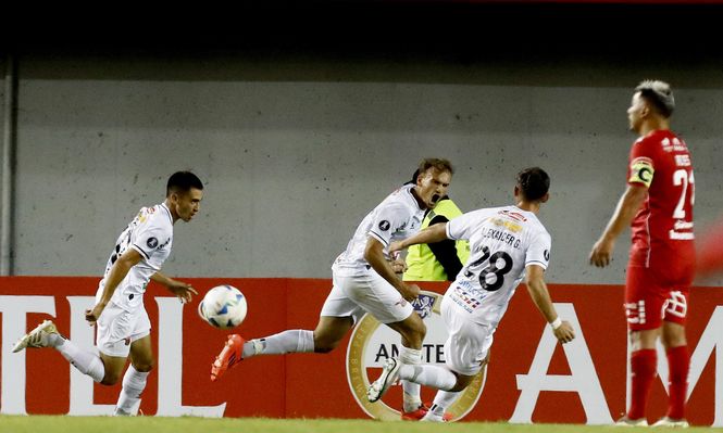 Agustín Anello de Boston River celebra un gol por la Copa Libertadores ante Ñublense&nbsp; &nbsp;