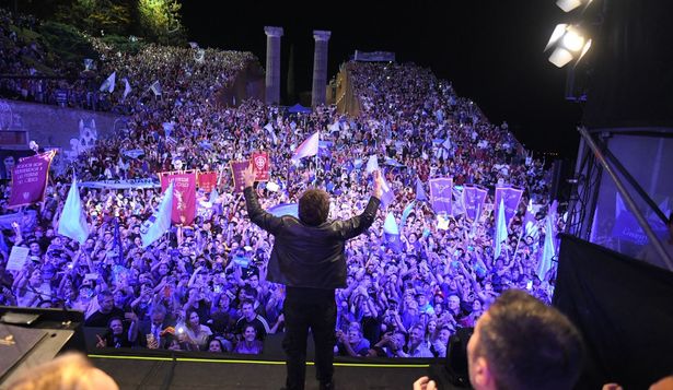 Javier Milei en el cierre de campaña del último jueves en Rosario. Javier Milei en el cierre de campaña del último jueves en Rosario.