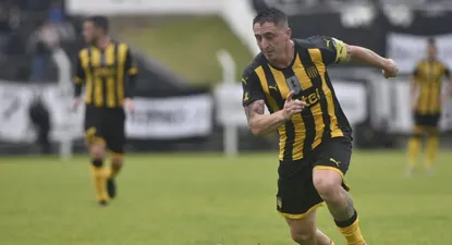 Cebolla Rodríguez con una micro rotura fibrilar, no jugará ante Progreso