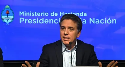 Bancos e inversores dieron aire a Macri para frenar corrida cambiaria