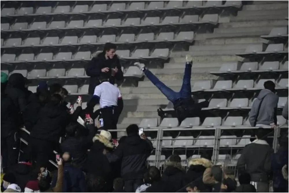 Incidentes en la tribuna