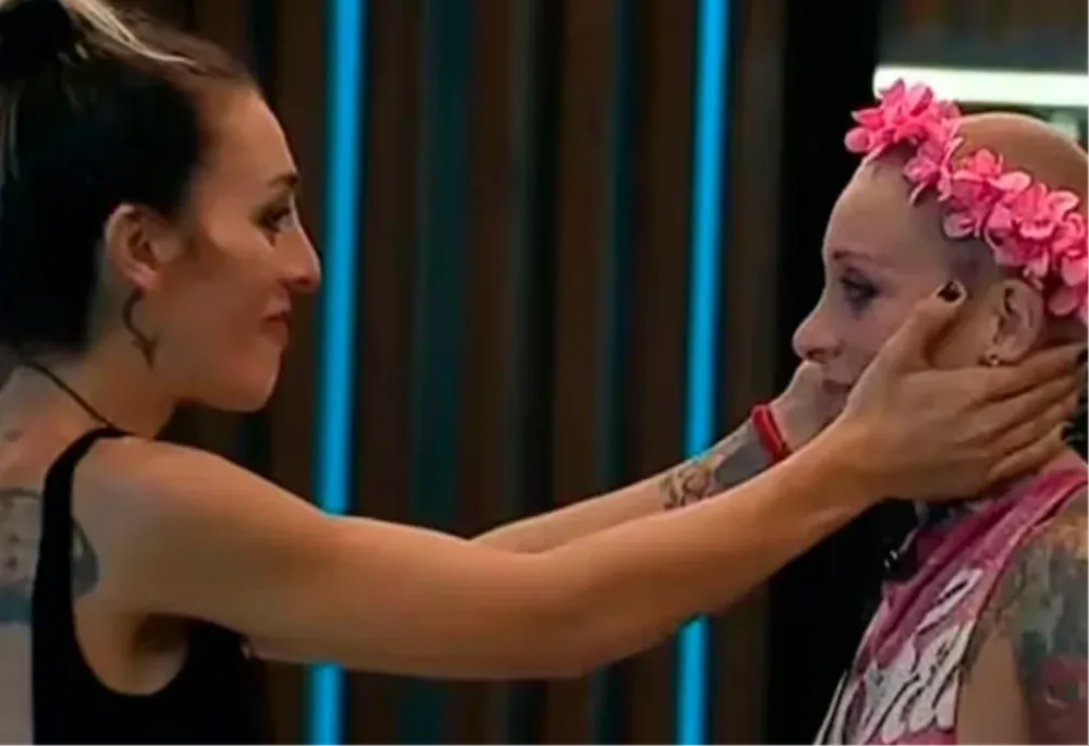 Polémica por el dinero que pide la hermana de Furia para dar notas