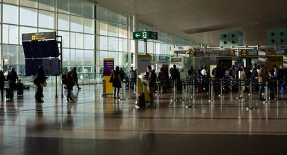 Pasajeron en el aeropuerto de El Prat