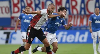 Nicolás Ferreyra y un desplazamiento del brazo durísimo sobre Gutiérrez