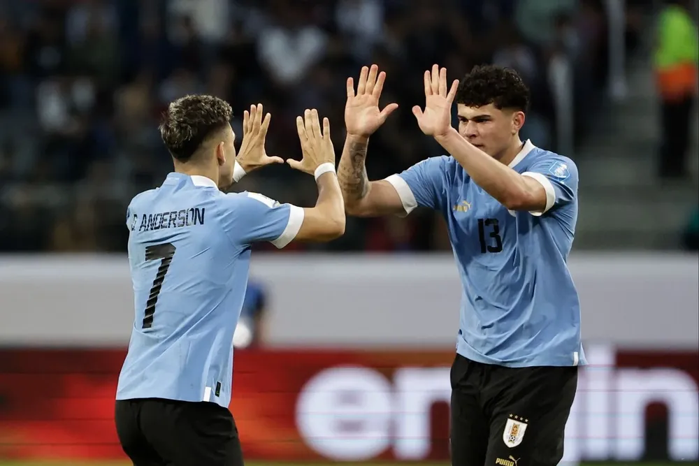 Duarte y Matturro, socios en el gol