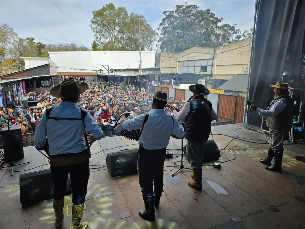 Primera fiesta de los jóvenes agrarios en la Expo Prado.