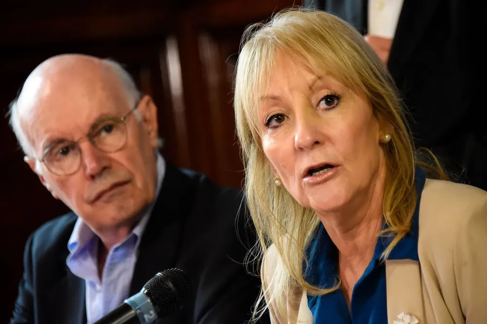 Cosse nuevamente llamada a sala por ediles opositores de Montevideo