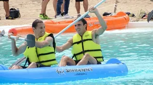 Dibble y Boselli aprovecharon un rato de esparcimiento en el lago Solanas.