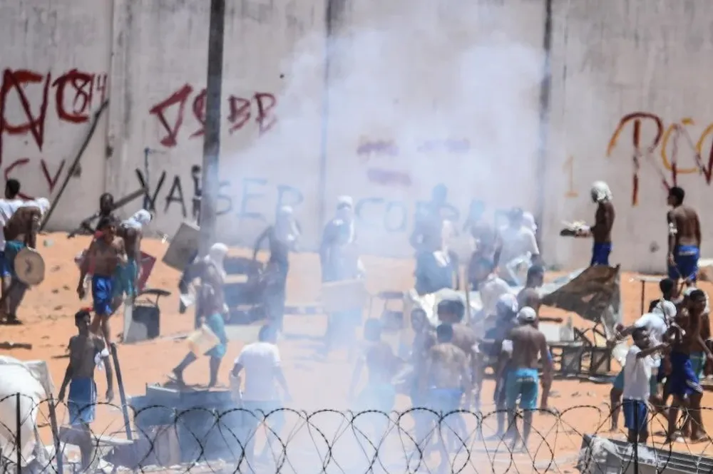 Presos durante la confrontación entre bandas en la penitenciaria de Alcacuz, cerca de Natal, Brasil